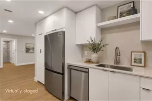90 Edgewater Dr, Coral Gables, FL 33133 - Photo 12