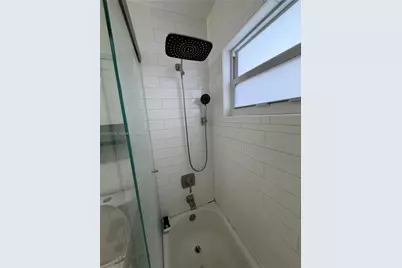 2591 NE 55th Ct #202, Fort Lauderdale, FL 33308 - Photo 6