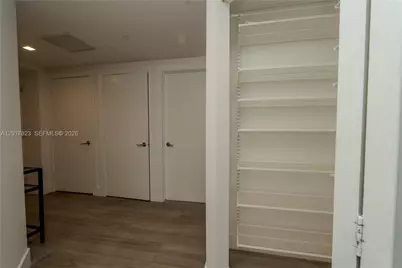 500 Brickell Ave #1407, Miami, FL 33131 - Photo 30