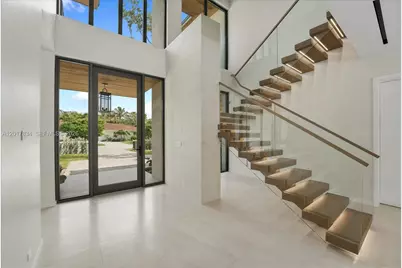 5890 SW 82nd St, South Miami, FL 33143 - Photo 12