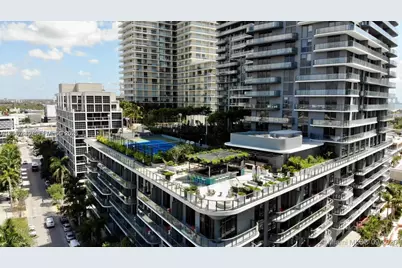 121 NE 34th St #806, Miami, FL 33137 - Photo 1