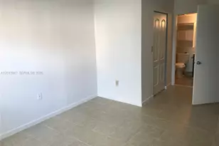 7235 NW 179th St, Hialeah, FL 33015 - Photo 18