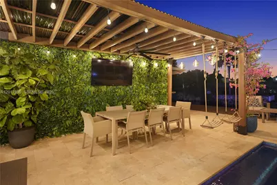 5241 SW 104th Ave, Miami, FL 33165 - Photo 4