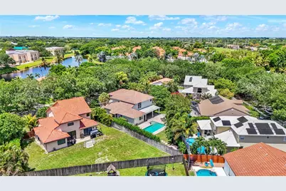 10851 London St, Cooper City, FL 33026 - Photo 66