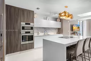 851 NE 1st Ave, Miami, FL 33132 - Photo 32