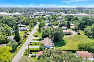 577 NW 90th St, El Portal, FL 33150 - Photo 30