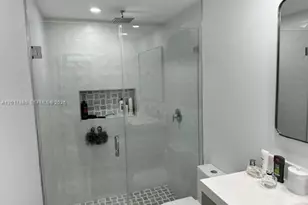 5401 Collins Ave, Miami Beach, FL 33140 - Photo 44
