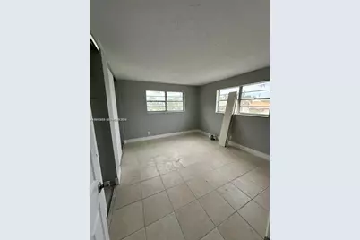 1100 NE 1st Ct #201, Hallandale Beach, FL 33009 - Photo 6