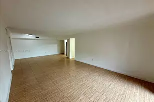 9429 SW 76th St, Miami, FL 33173 - Photo 10