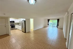 9429 SW 76th St, Miami, FL 33173 - Photo 2