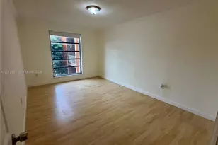9429 SW 76th St, Miami, FL 33173 - Photo 16