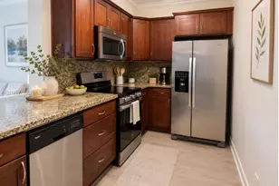 615 NE 12th Ave, Fort Lauderdale, FL 33304 - Photo 2