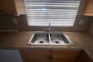 11447 SW 33rd Ln, Miami, FL 33165 - Photo 16