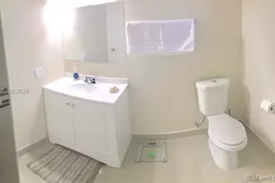 11447 SW 33rd Ln, Miami, FL 33165 - Photo 4