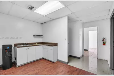 6409 NW 82nd Ave #6423, Medley, FL 33166 - Photo 4