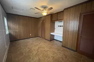 1011 Avenue F, Riviera Beach, FL 33404 - Photo 10