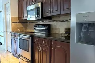 835 NW 81st Way, Plantation, FL 33324 - Photo 8