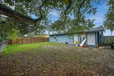 440 NW 7th Ter, Pompano Beach, FL 33060 - Photo 2