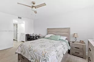 1151 SW 128th Terrace, Pembroke Pines, FL 33027 - Photo 18