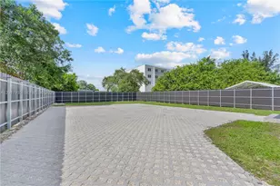 11970 SW 215th St, Miami, FL 33177 - Photo 36