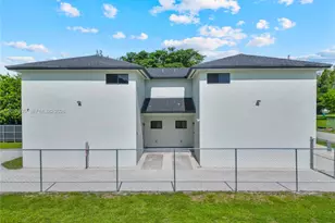 11970 SW 215th St, Miami, FL 33177 - Photo 2