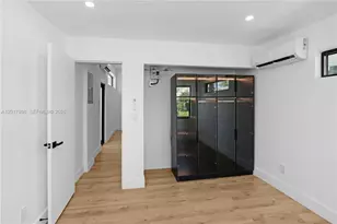 7801 Byron Ave, Miami Beach, FL 33141 - Photo 8