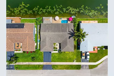 1891 NW 40th Ct, Oakland Park, FL 33309 - Photo 32