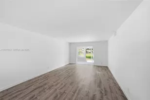 330 NE 26th Ave, Boynton Beach, FL 33435 - Photo 14