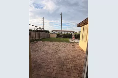 11851 SW 248th Ter, Homestead, FL 33032 - Photo 10