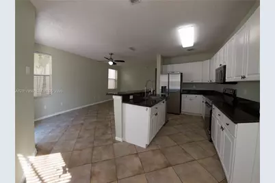 15341 NW 4 St, Pembroke Pines, FL 33028 - Photo 44