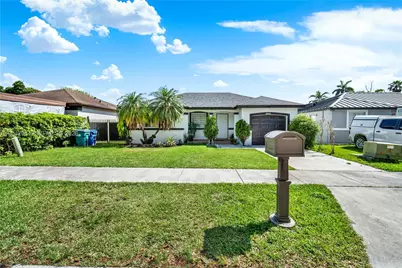 28424 SW 135th Ave, Homestead, FL 33033 - Photo 2