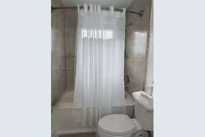 15823 SW 82nd St, Miami, FL 33193 - Photo 16