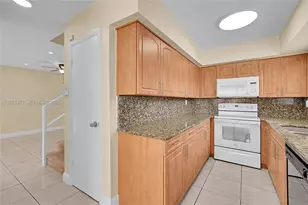2532 Coral Springs Dr, Coral Springs, FL 33065 - Photo 10