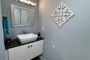 8851 NW 110 Pl, Doral, FL 33178 - Photo 14