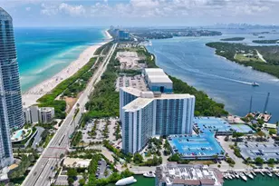 100 Bayview Dr, Sunny Isles Beach, FL 33160 - Photo 24