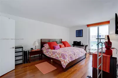 100 Bayview Dr #428, Sunny Isles Beach, FL 33160 - Photo 14