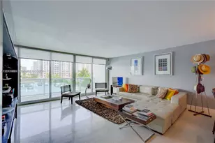 100 Bayview Dr, Sunny Isles Beach, FL 33160 - Photo 4