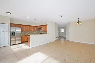 1048 NE 208th St, Miami, FL 33179 - Photo 4