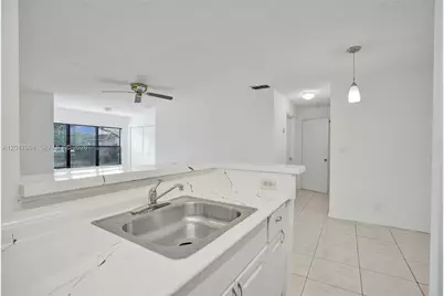 2866 S University Dr #5107, Davie, FL 33328 - Photo 12