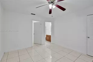 2866 S University Dr, Davie, FL 33328 - Photo 16