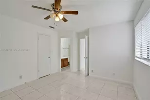 2866 S University Dr, Davie, FL 33328 - Photo 22