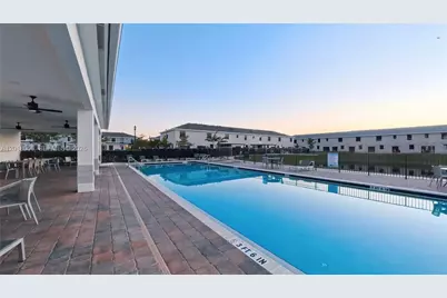 1232 NE 5th Ct, Florida City, FL 33034 - Photo 4