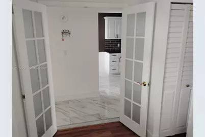 250 Jacaranda Dr #608, Plantation, FL 33324 - Photo 18