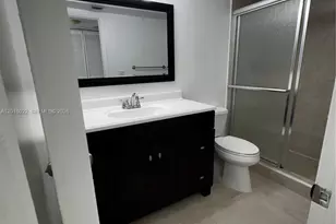 5401 SW 77th Ct, Miami, FL 33155 - Photo 14