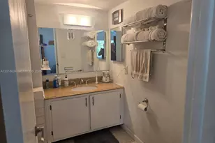 1950 N Andrews Ave, Wilton Manors, FL 33311 - Photo 12