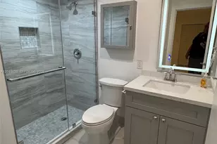 105-107 NE 30th Ct, Wilton Manors, FL 33334 - Photo 14