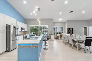9251 NW 42nd Ct, Coral Springs, FL 33065 - Photo 6