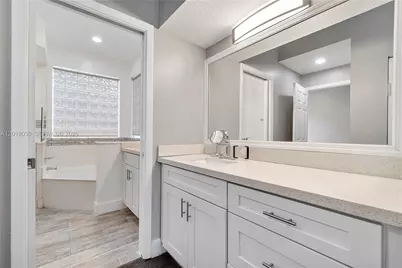 9251 NW 42nd Ct, Coral Springs, FL 33065 - Photo 32