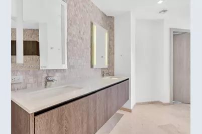 88 SW 7th St #2011, Miami, FL 33130 - Photo 38