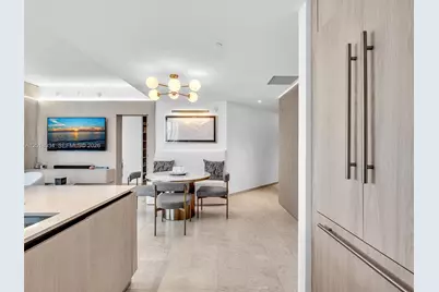 88 SW 7th St #2011, Miami, FL 33130 - Photo 14